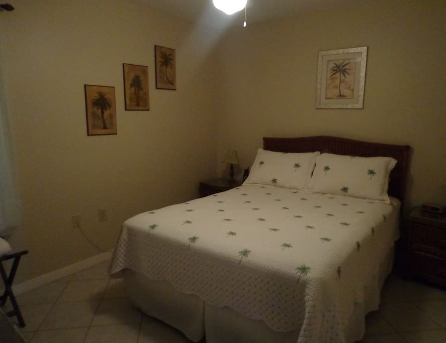 The Inn 307-Mater bedroom