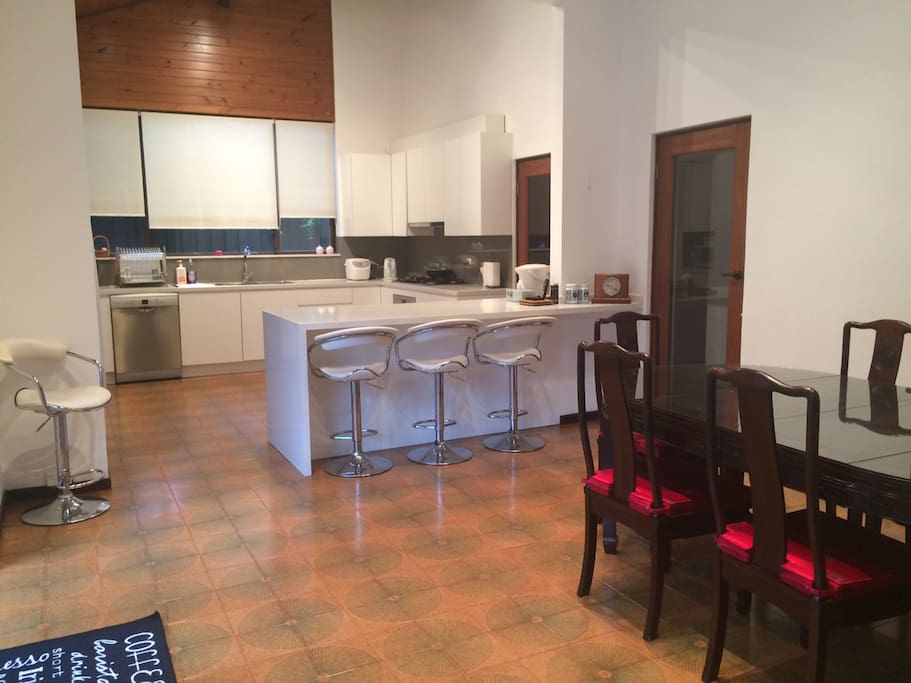 kitchen & Dinning Room