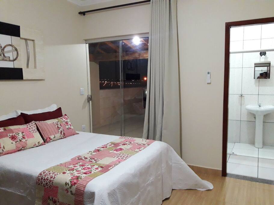 QUARTO SUITE COM AR CONDICIONADO