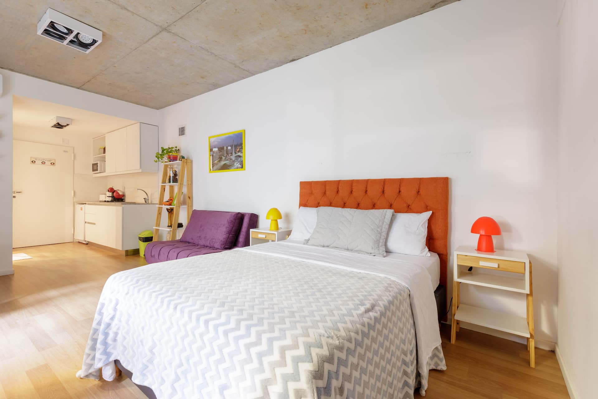 Modern Retro Amenities Palermo Style