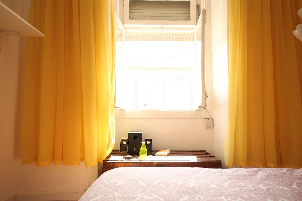 Although the sun, it's a very fresh apartment because of its construction..!