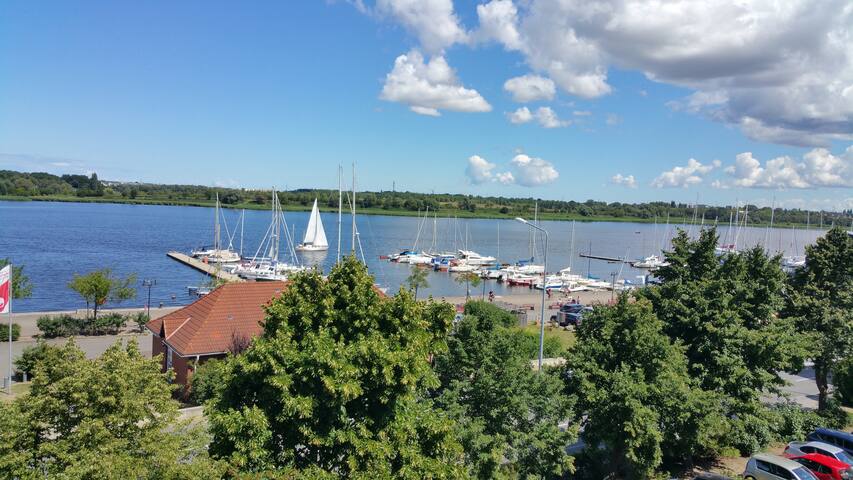 City-Zimmer direkt am Rostocker Stadthafen