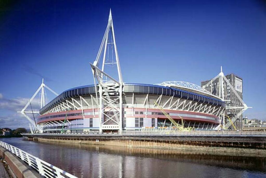 20 miniutes away.. 45 bus will take you straight there, bust stop at the end of my street, get off in westgate street. millenium stadium is on westgate street