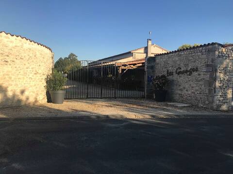 House sleeps 8 M1