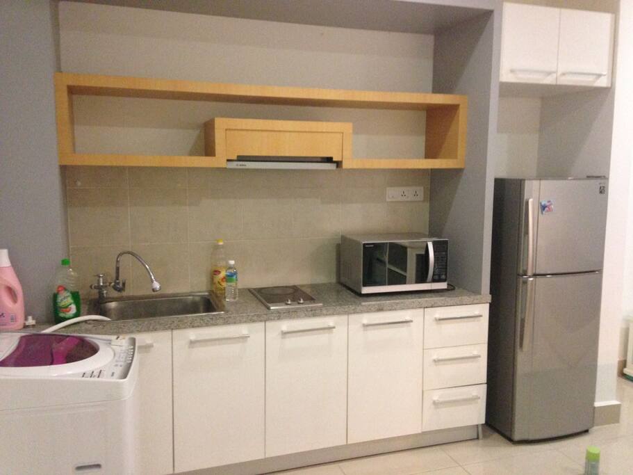 Kitchen cabinet
