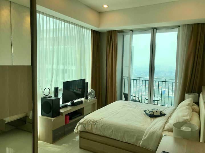 Modern 3BR Apt in Kemang, Jakarta