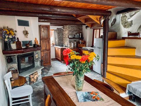 Romantico Chalet con vista a Reinero, Marmora