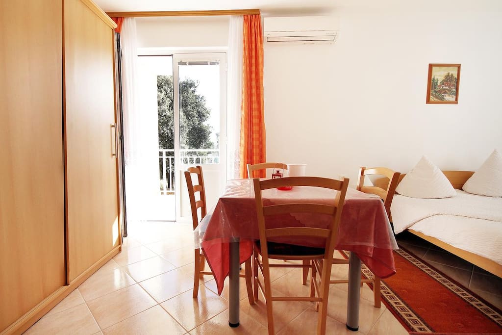 Dining room, Surface: 10 m²