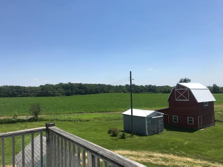 Silver Creek Retreat Houses for Rent in Decorah, Iowa, United States