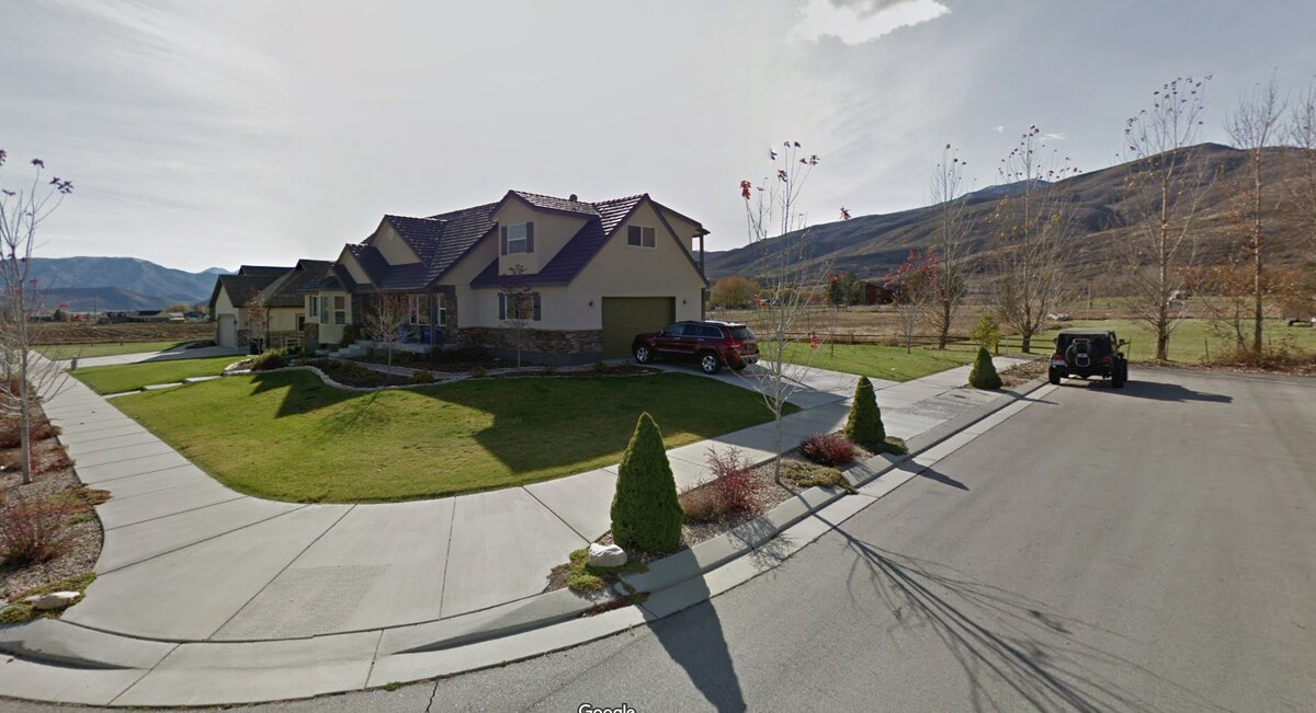 Quiet location in "Swiss community" near Park City