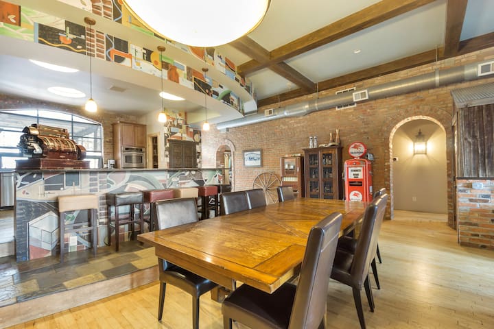 Huge High End Loft in Lodo-Denver
