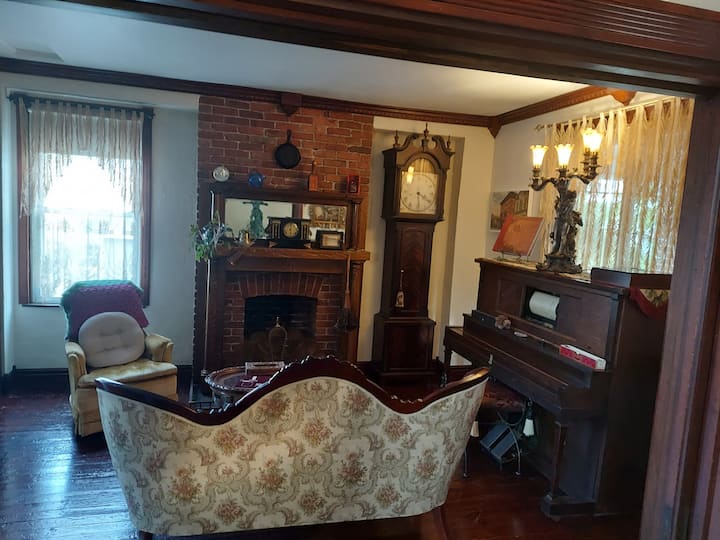 Old Parsonage B&b Moroccan Room - Freeport, PA
