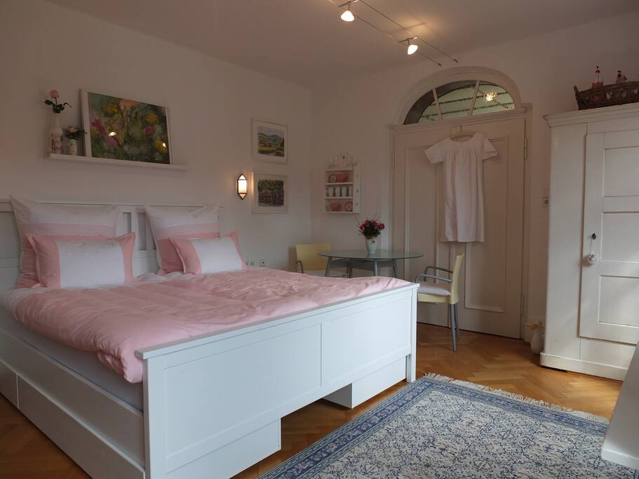 Rosenzimmer - Doppelzimmer - double bed room