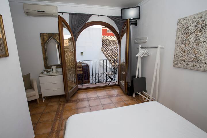 Pension Oliva - Lovely double - Room 202