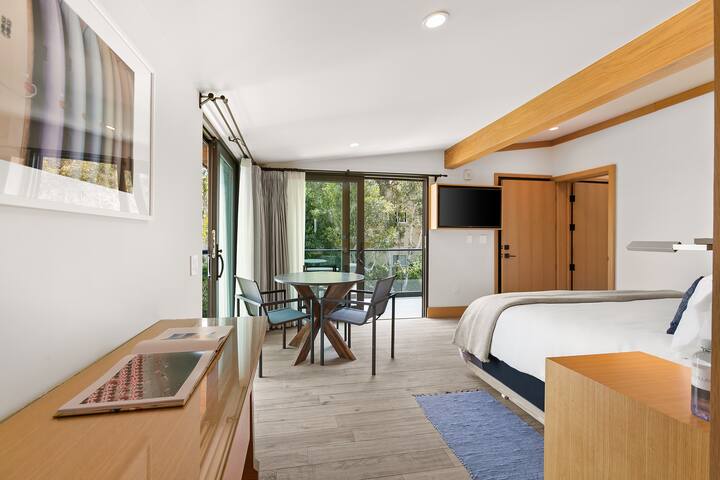 SA Carbon Beach Suite #9 by Stay Awhile Villas gallery image 5