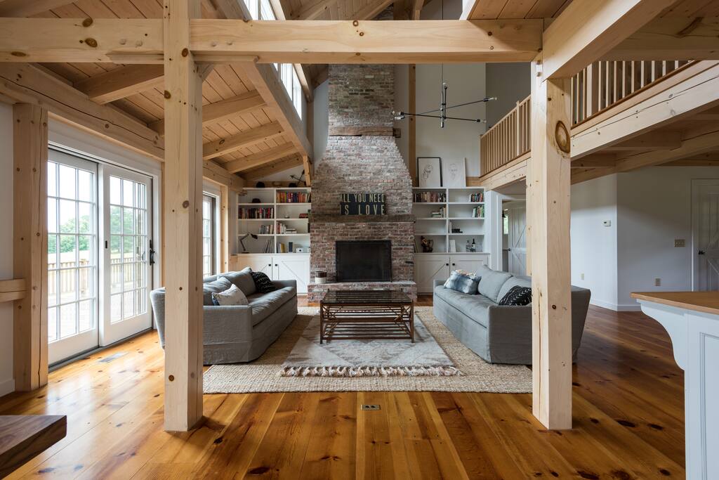 Living room with gas fireplace