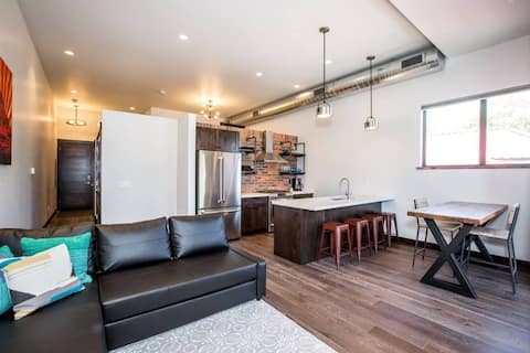 Popular Airbnb listing: Beautiful Modern Downtown Loft in Whitefish / Flathead Valley