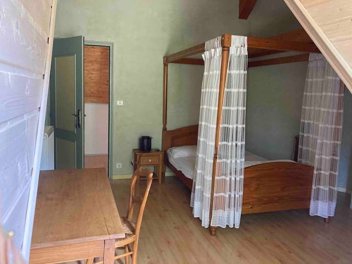 Chumba cha 3 cha kulala kwa watu 2 walio na kitanda 1 cha watu wawili