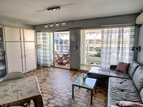 Airbnb performant: Apartment 50 meters from the Palace of the Popes à Avignon