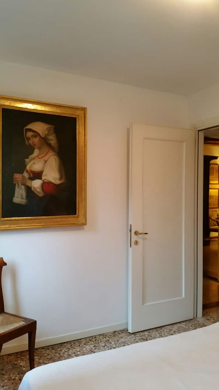 dvojlôžková izba na druhom poschodí