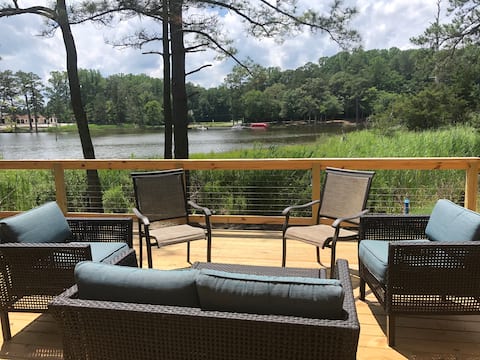 Beautiful Waterfront Home-Private, Clean, Relaxing