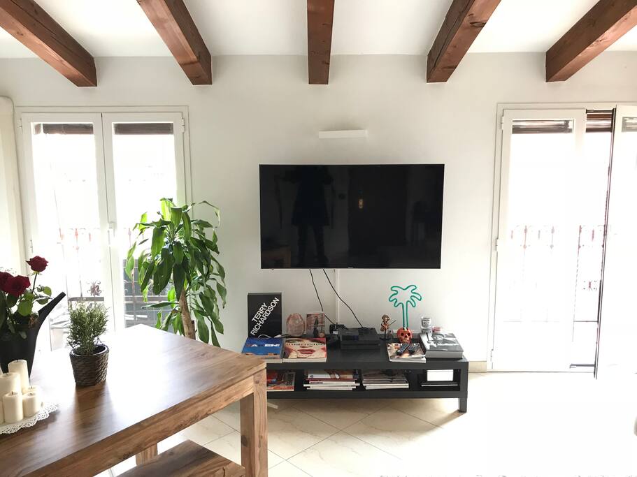 TV Area