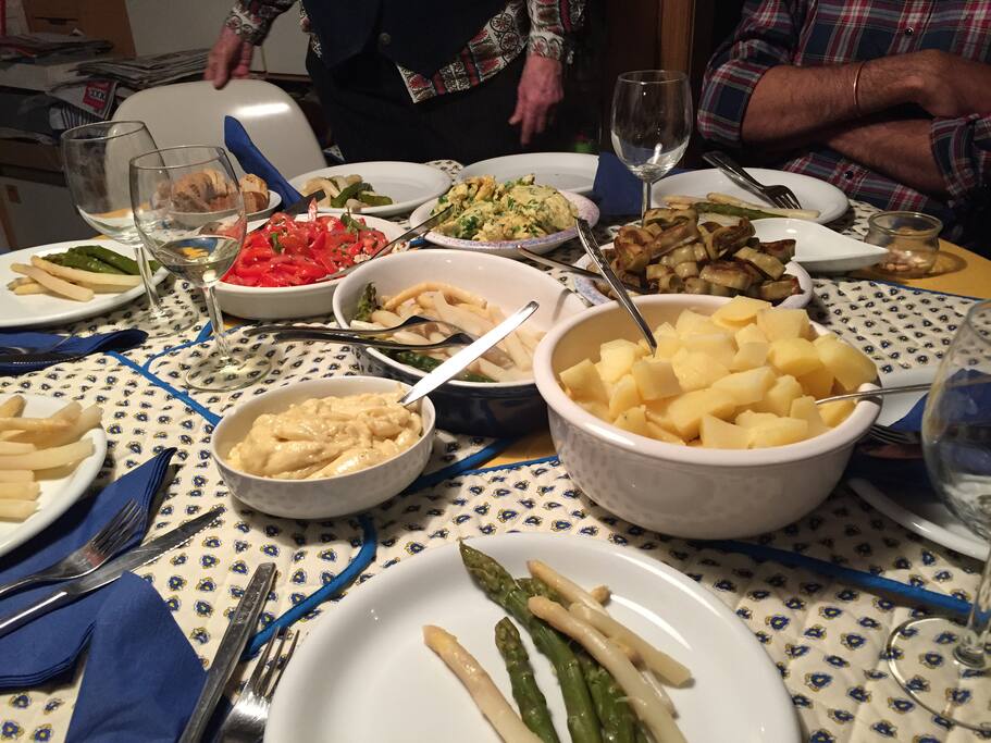 Spargel-Menü vegetarisch oder auch mit Schinken oder.....