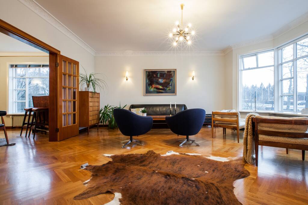 Living room with a view over Klambratun Park & Reykjavik Art Museum