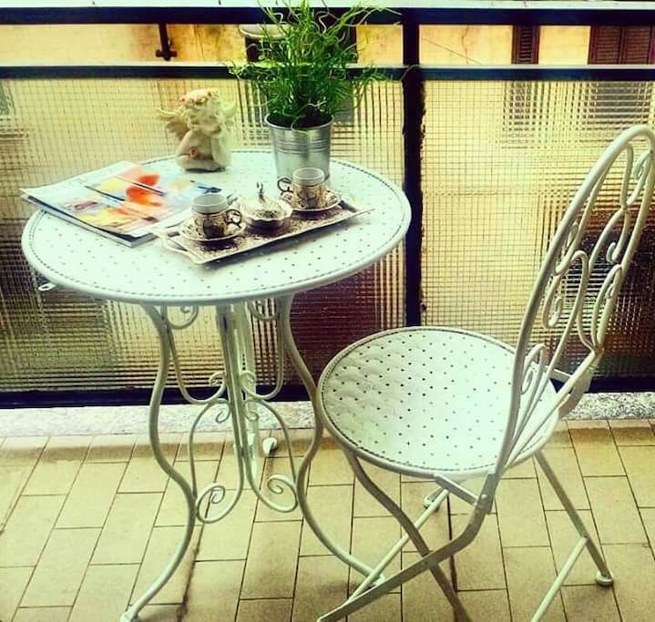 you can have a coffee in the balcony