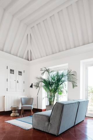 Outpost – Casa das Arribas: Ocean Saloon gallery image 5