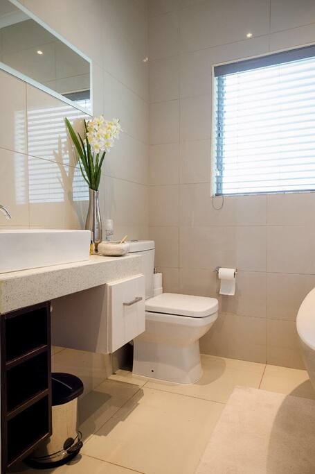 Jordan en suite Bathroom