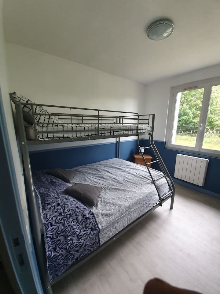 Cama para 2 personas+1 cama 1 persona