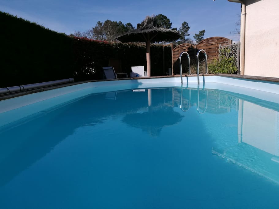 piscine semi enterrée