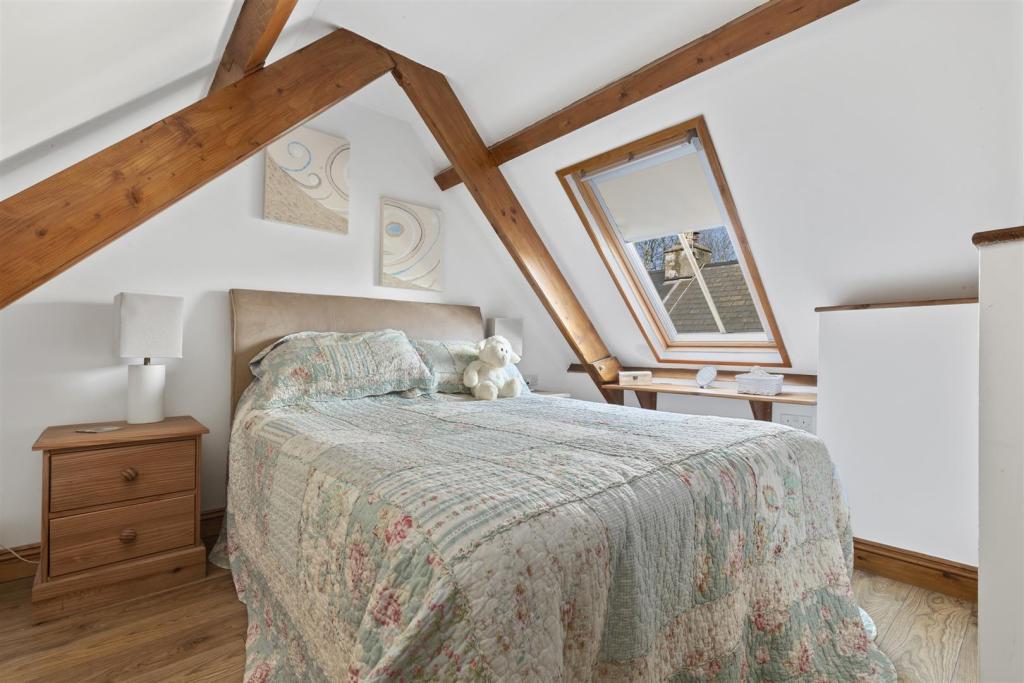 Спална соба 4 = Двокреветна соба во средината * 2 лица*