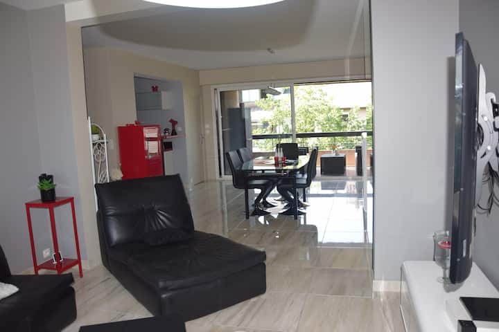 Magnifique Appartement Traversant T3 Hypercentre. - Rodez