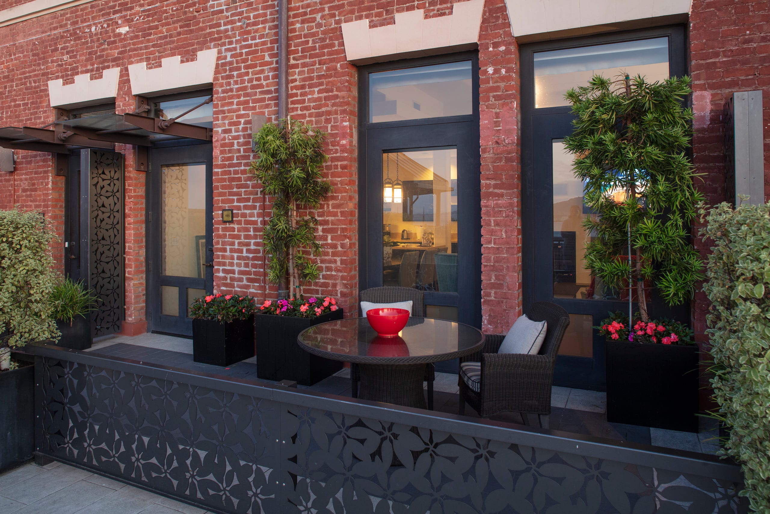 Condo in San Francisco · ★4.91 · 2 bedrooms · 2 beds · 2 baths - Image 11