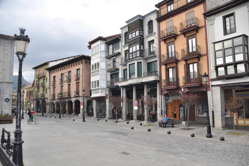 Foru Plaza, centro neuralgico de la Ciudad de Orduña.