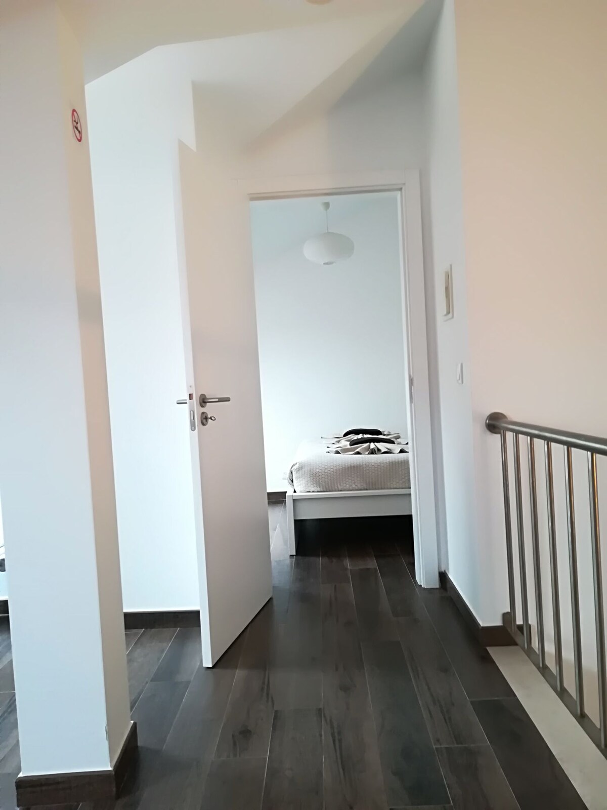 Მთავარ საძინებელში შესასვლელი