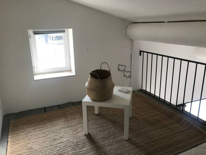 Dhomë gjumi 2