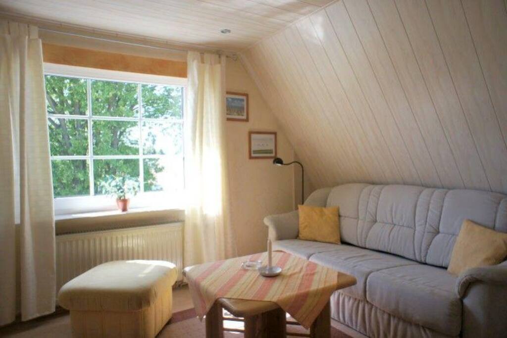 Wohnraum mit Doppelschlafcouch