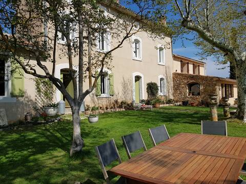 Le Vallon des Palombes
Guesthouse