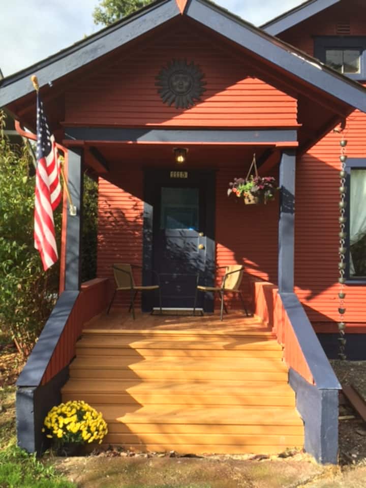 Bellingham Bungalow. (B&B permit USE2o18oo11) Houses for Rent in