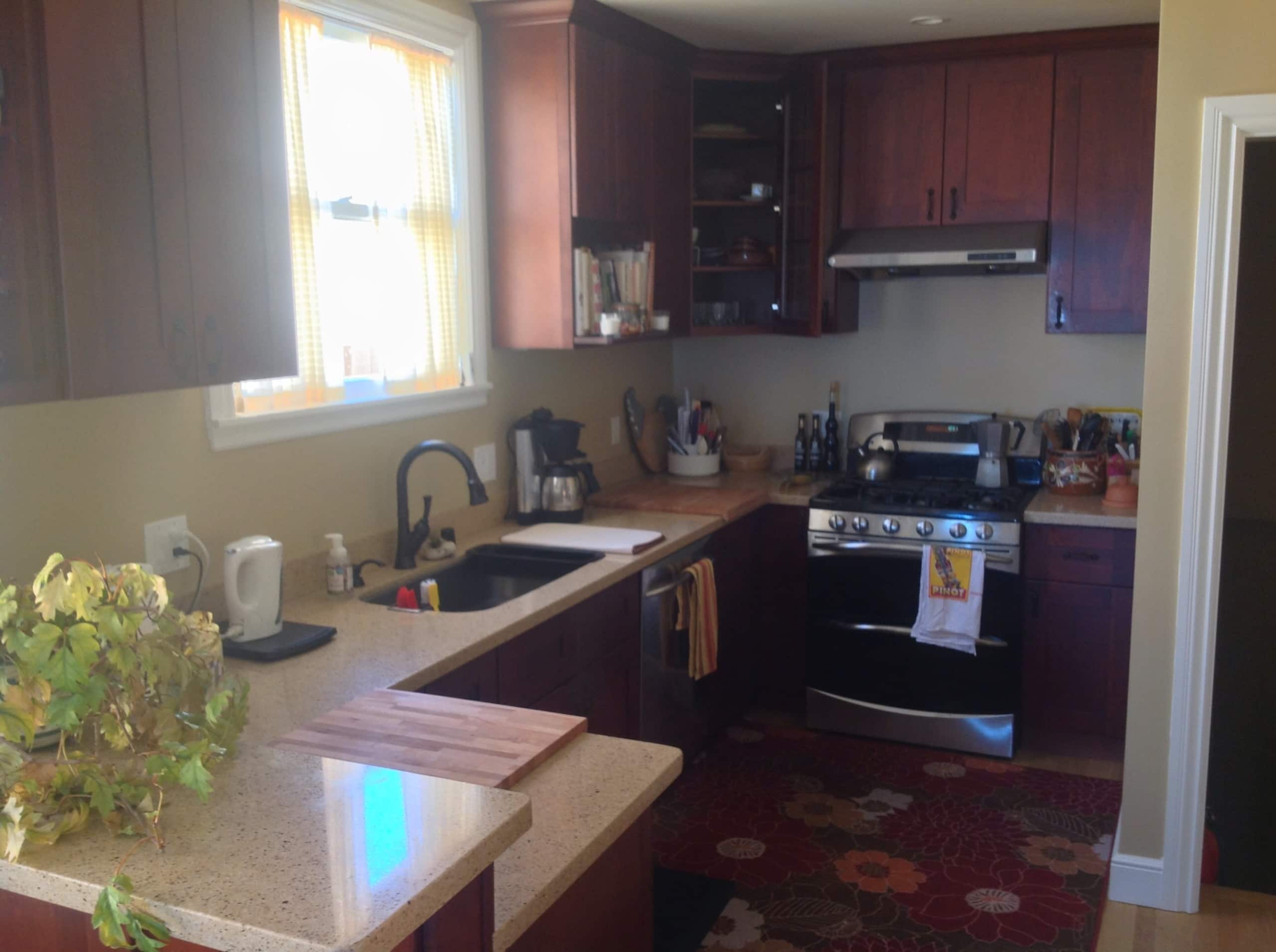 Home in San Francisco · ★4.91 · 3 bedrooms · 3 beds · 1.5 baths - Image 6