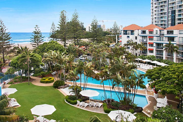 Gold Coast Calypso Plaza Suites Coolangatta Beach - Coolangatta