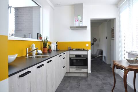 Big light 65m2 penthouse with rooftop terrace!