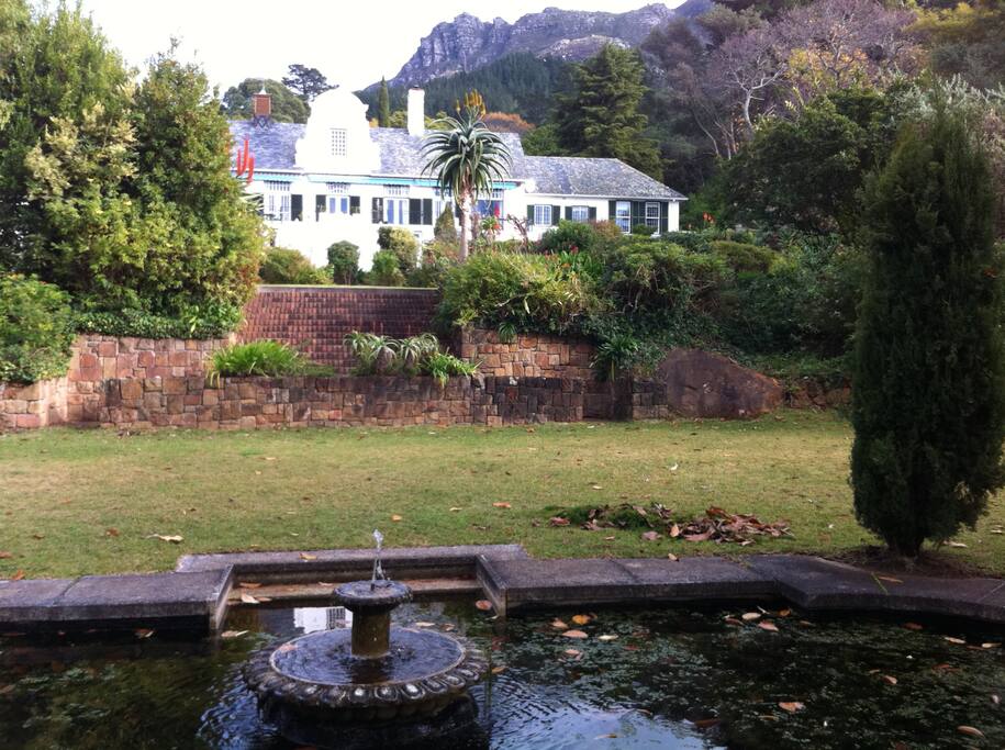 Table mountain in the back