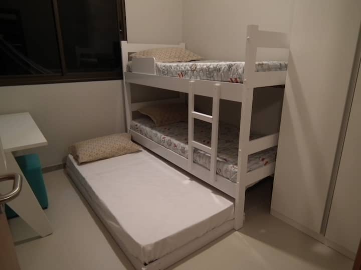 Bedroom 2 - Quarto 2