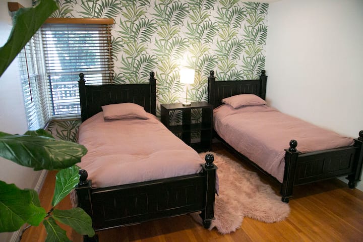 Dhomë gjumi 2