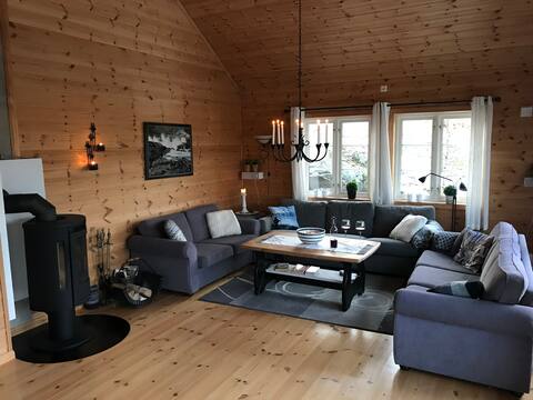 Top Airbnb: Gautefall – panoramic views & private hot tub in Telemark