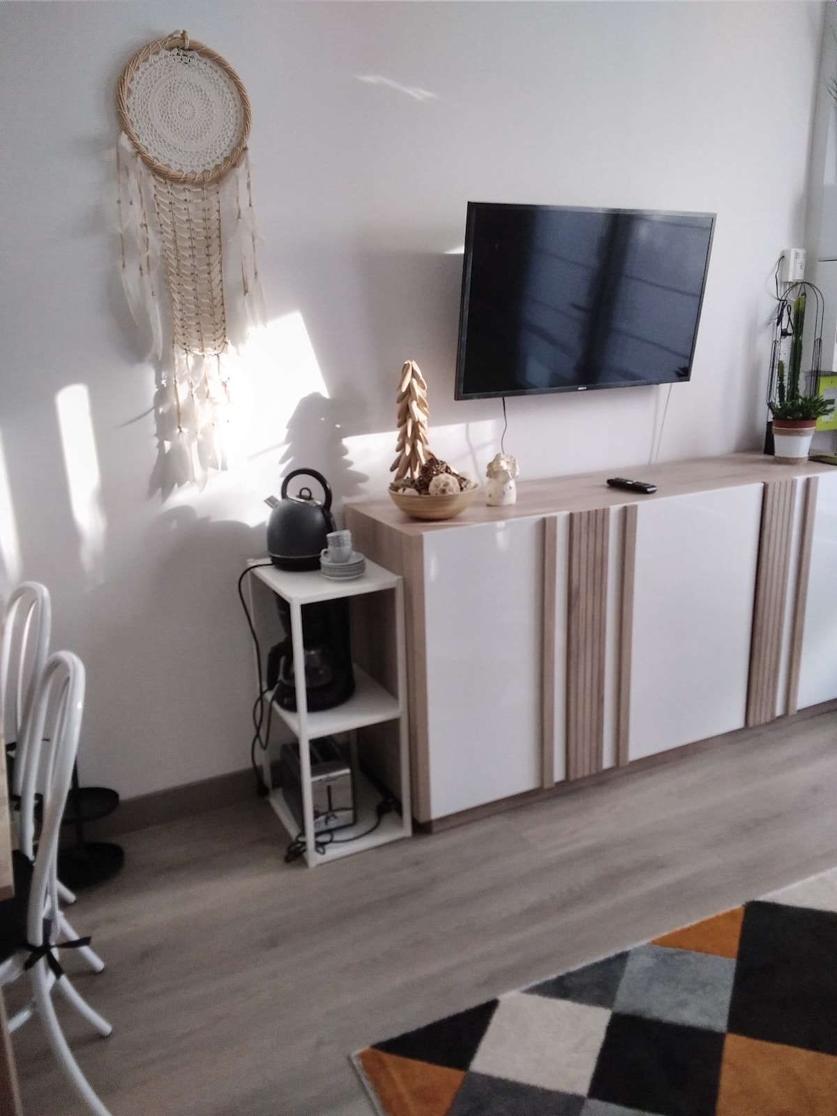 Top Airbnb: Small house in the city center à Notre Dame De Monts